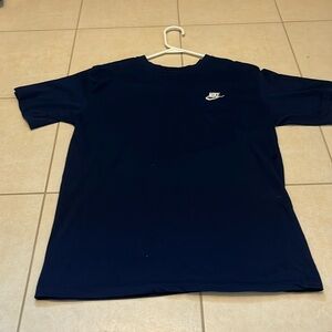 Nike men’s short Fits like medium navey blue